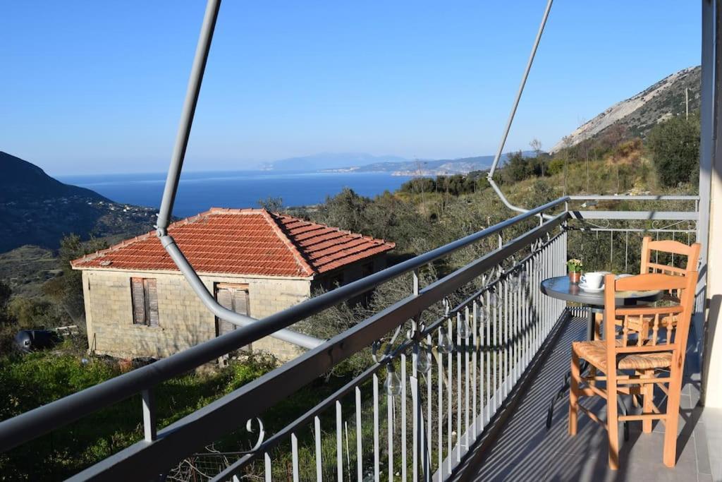Appartamento O Palaios Fournos Tou Andrea Argostoli  Esterno foto